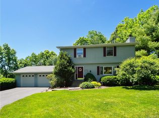 30 W Wind Rd, Pawling, NY 12564