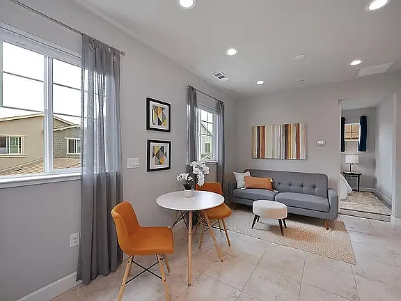 1 bed, 500 sqft, $1,950 — Photo 2