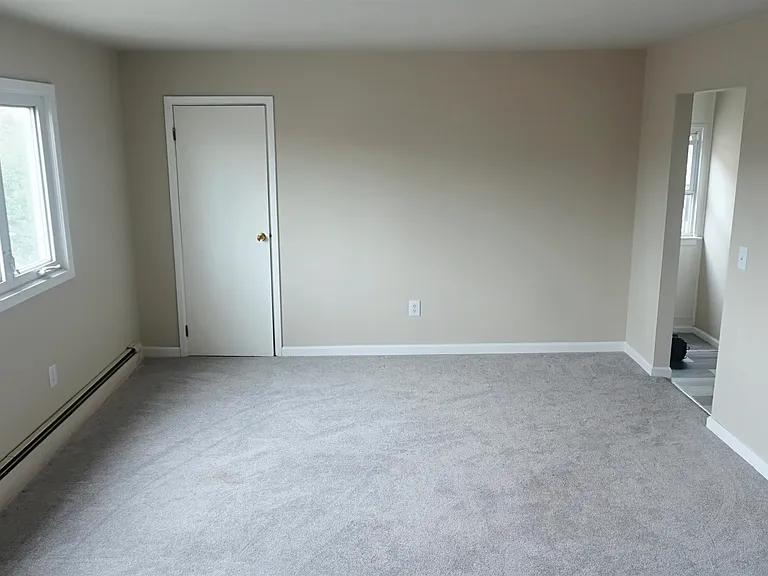 20 Oak St #2 — Photo 4
