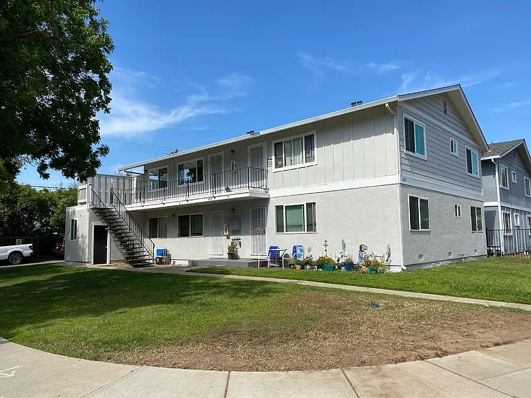 1657 Merrill Dr #C — Photo 1