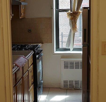 5th image of 33-24 Junction Blvd APT 5V