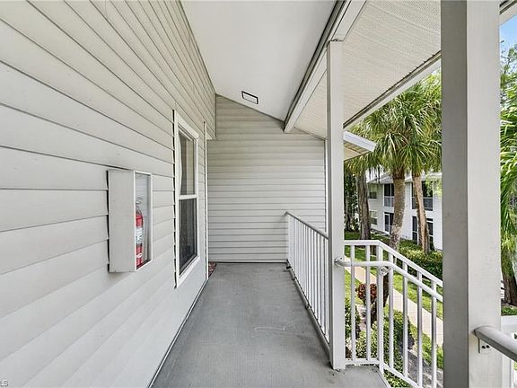 3rd image of 1915 Courtyard Way APT 202