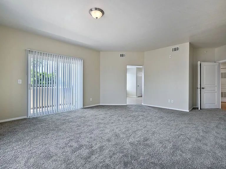 Harborview Apartments — Photo 58