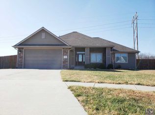 8016 SW 28th Cir, Topeka, KS 66614