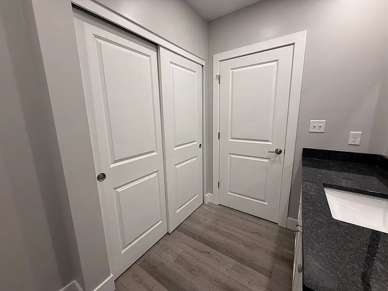 251 Sladen St #207 — Photo 24
