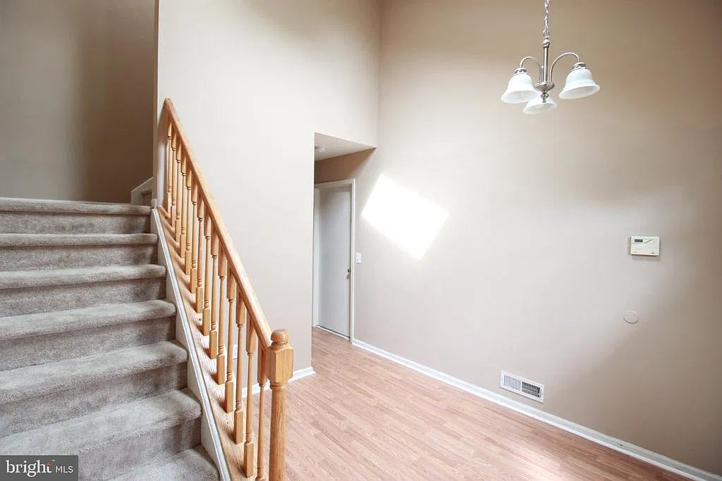 3 bed, 2.5 bath, 1540 sqft, $2,395 — Photo 4