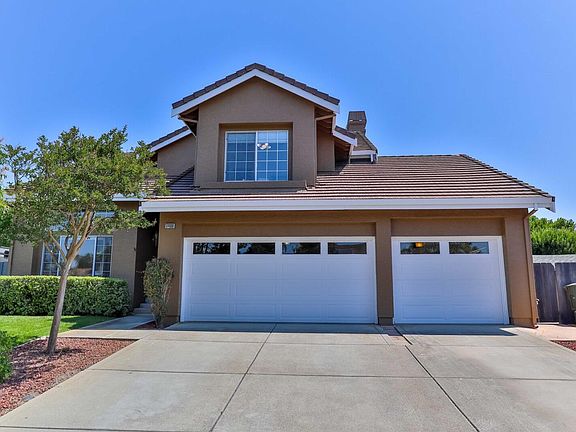 2nd image of 17488 Calle Caballeria Ct