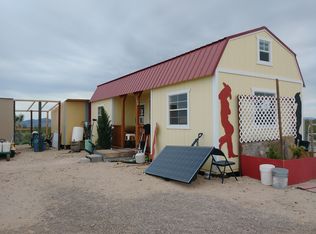 13990 S Duquesne Rd, Yucca, AZ 86438