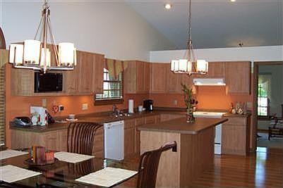 3rd image of 9551 Windwood Point