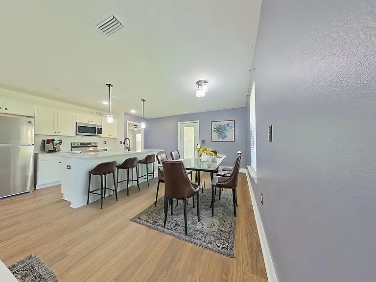 9-web-or-mls-5 Dining Room-3 virtually staged_03202026