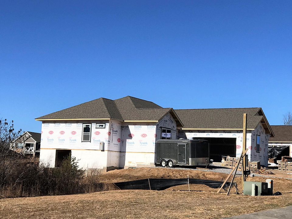 2nd image of 401 Riverview Dr