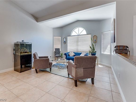 4th image of 2258 Alanhurst Dr