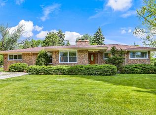 712 Crest Ave, Schaumburg, IL 60193