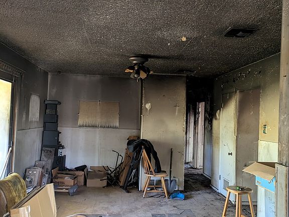 5th image of 2770 Oxford Ave