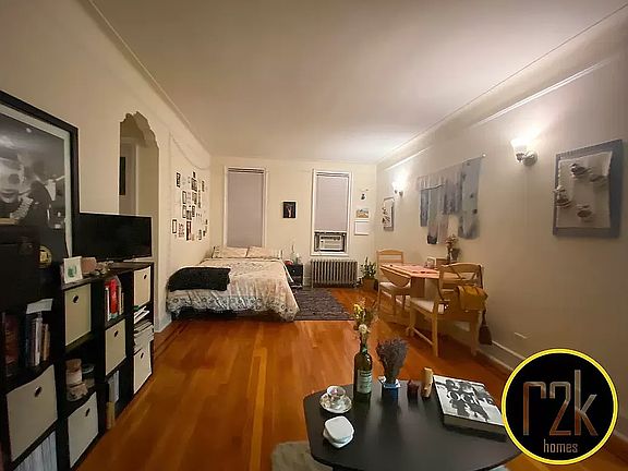2nd image of 4415 34th Ave APT 2G
