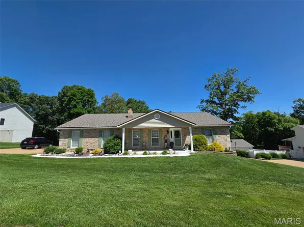 21 Christina Dr, Pevely, MO 63070