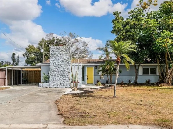 3427 Barstow St, Sarasota, FL 34235