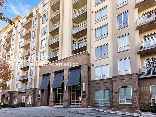 711 Cosmopolitan Dr #129 Photo 1