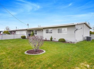8961 Tinker Loop #B, Moses Lake, WA 98837