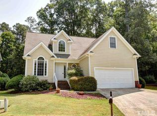 4821 Willow Tree Ln, Clayton, NC 27520