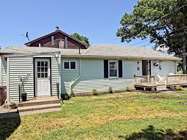 14 Putnam Rd, Revere, MA 02151