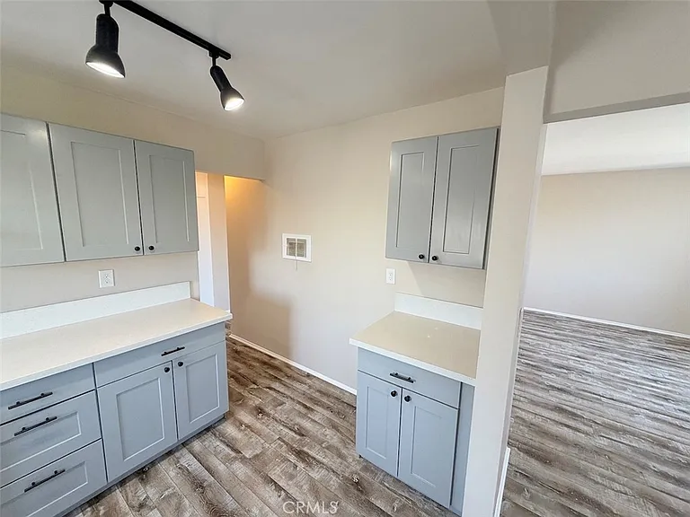 537 W Crescent Dr #1/2 — Photo 14
