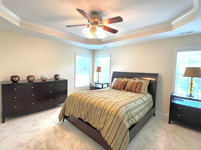 1105 Goldenview Ct — Photo 16