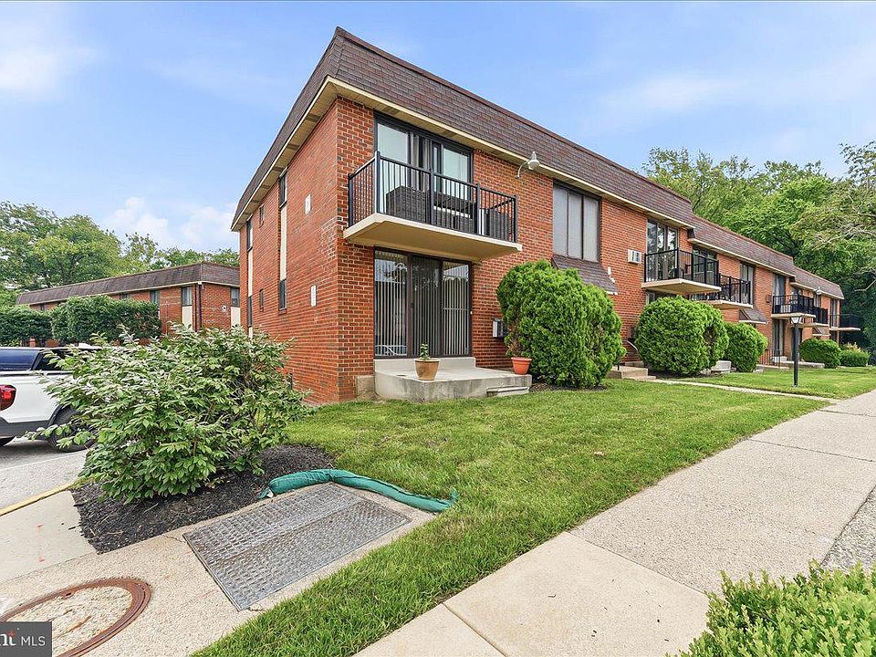 1st image of 100-D E Glenolden Ave #9