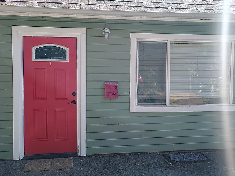 2100 Rogue River Hwy #A — Photo 5