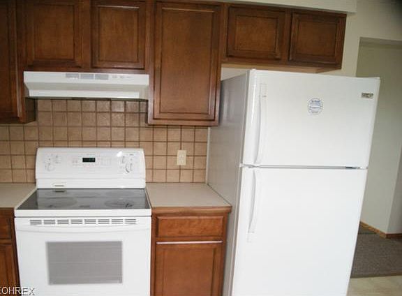 4th image of 1148 Stratford St