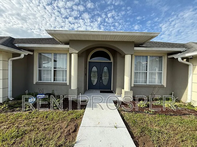 11400 Lovers Ln — Photo 2