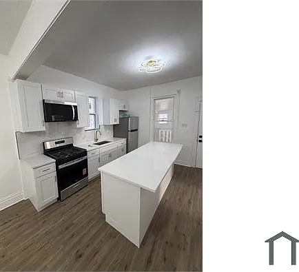 10910 S Edbrooke Ave — Photo 12