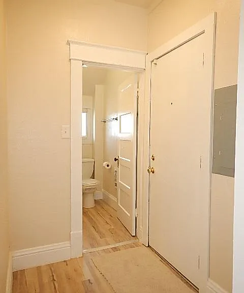 1916 Colby Ave #2 — Photo 3