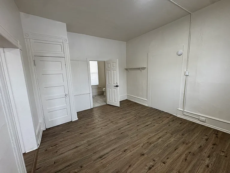 3068 River Ave #B — Photo 7