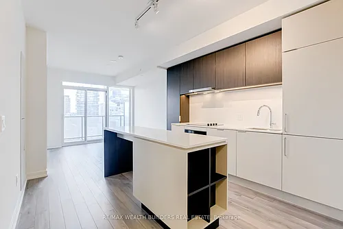 89 Church St #1208 Photo 1