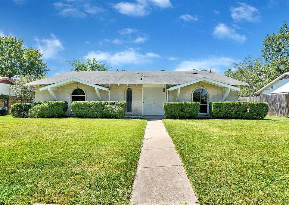 1st image of 3219 Colony Dr