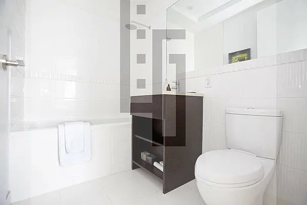 Rented by Loom Group | media 84