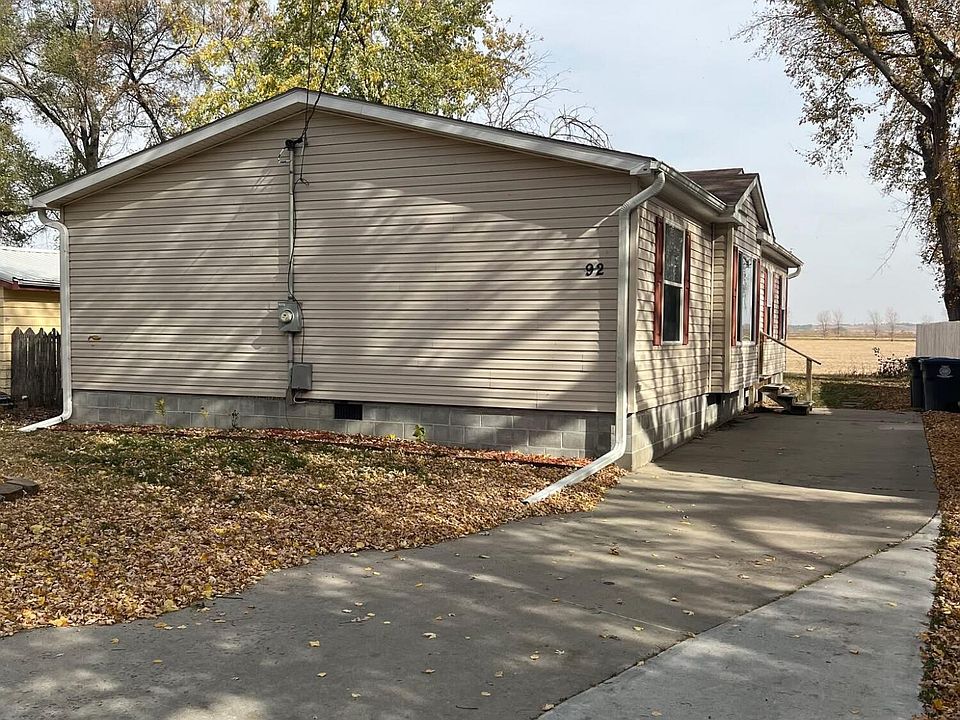 1st image of 92 Huron Cir