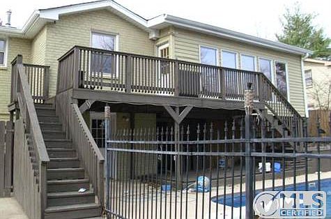 2nd image of 2832 Galesburg Dr