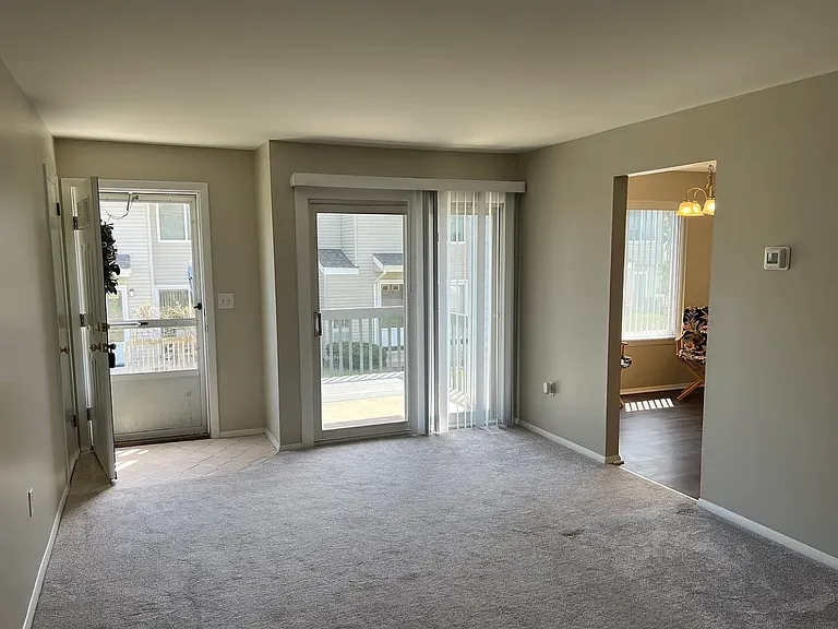 45 Cottonwood Rd — Photo 4