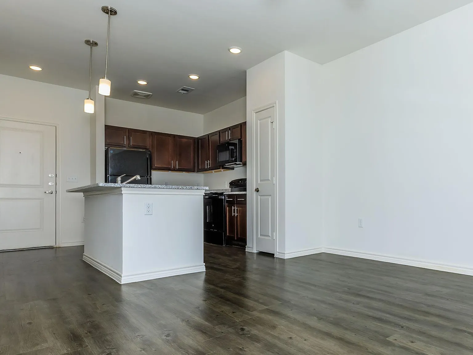 Limestone Ridge — Photo 2