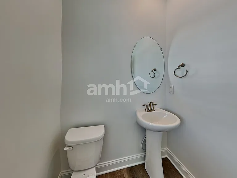 405 Golden Maple Pl — Photo 7