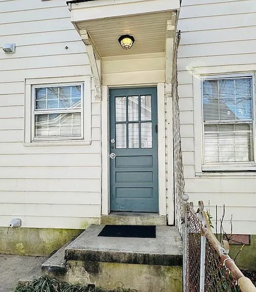 756 S Graham St — Photo 18