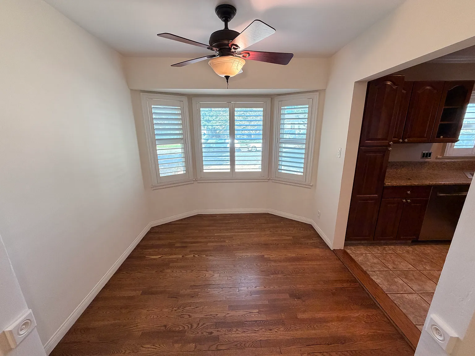 3 bed, 1456 sqft, $4,799 — Photo 4