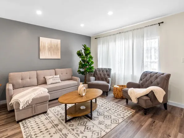 1104 French St APT A, Santa Ana, CA 92701