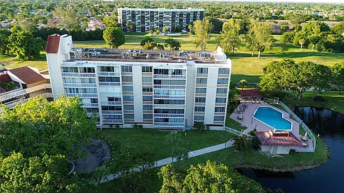7051 Environ Blvd Photo 1