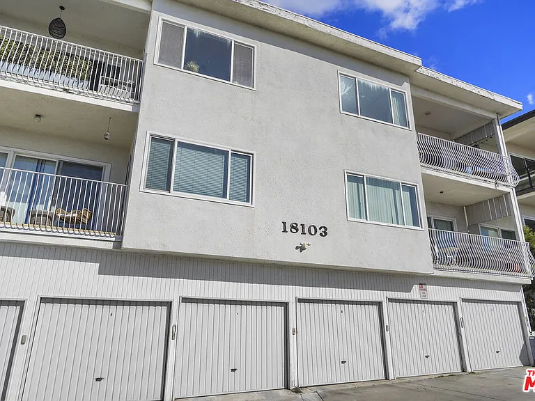 18103 Coastline Dr #7 — Photo 24