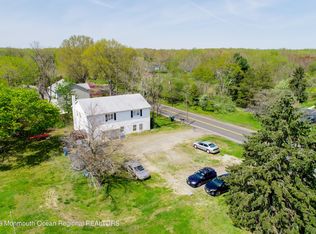 511 Squankum Yellowbrook Rd, Farmingdale, NJ 07727