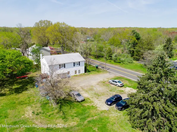 511 Squankum Yellowbrook Road, Farmingdale, NJ 07727