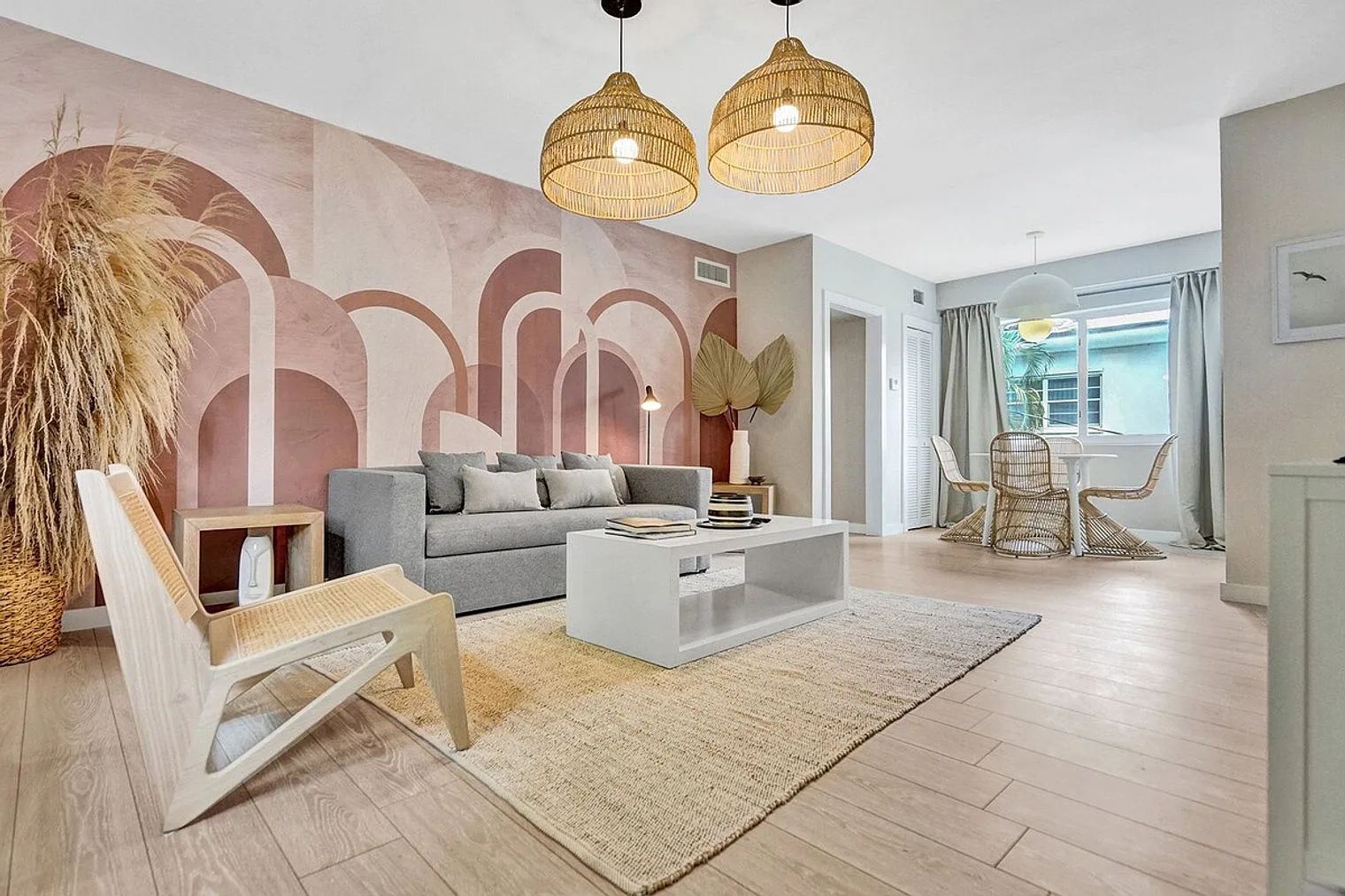 1 bed, 1.0 bath, 796 sqft, $7,299 — Photo 4